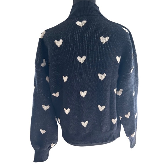 Black and White Heart Sweater - Picture 2 of 5